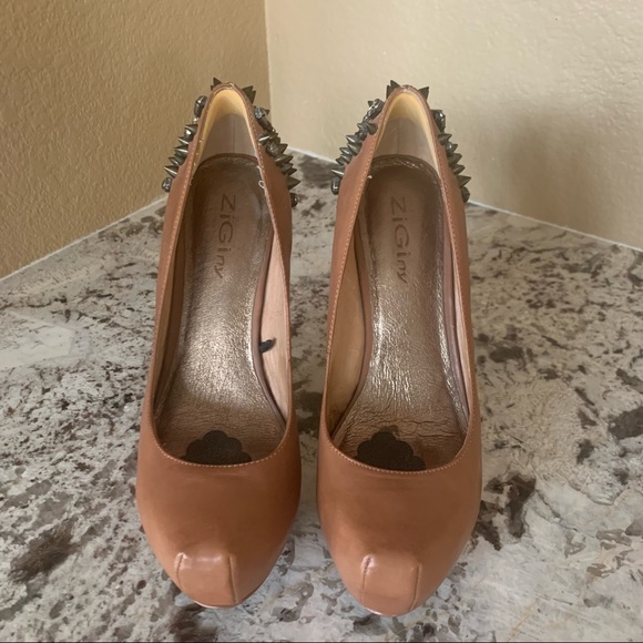 ZIGIny SLY TAN PUMPS - Picture 5 of 6